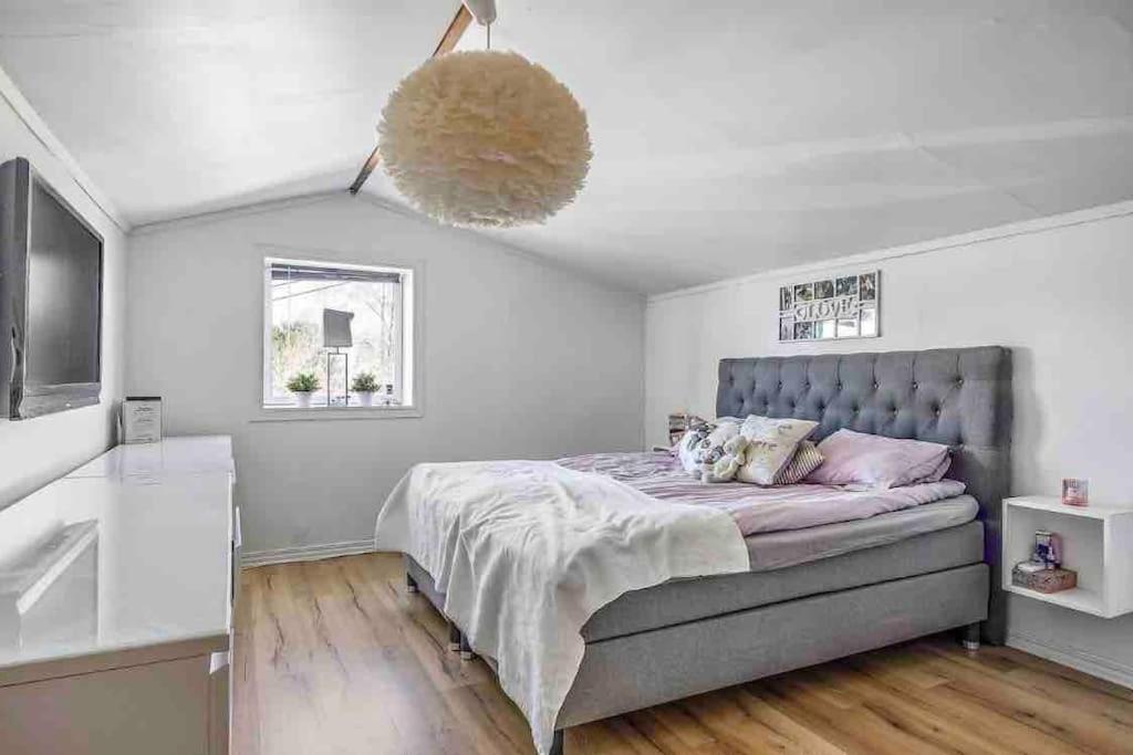 Mysigt Hus Med Natur & Jacuzzi I Olofstorp Göteborg Exterior foto